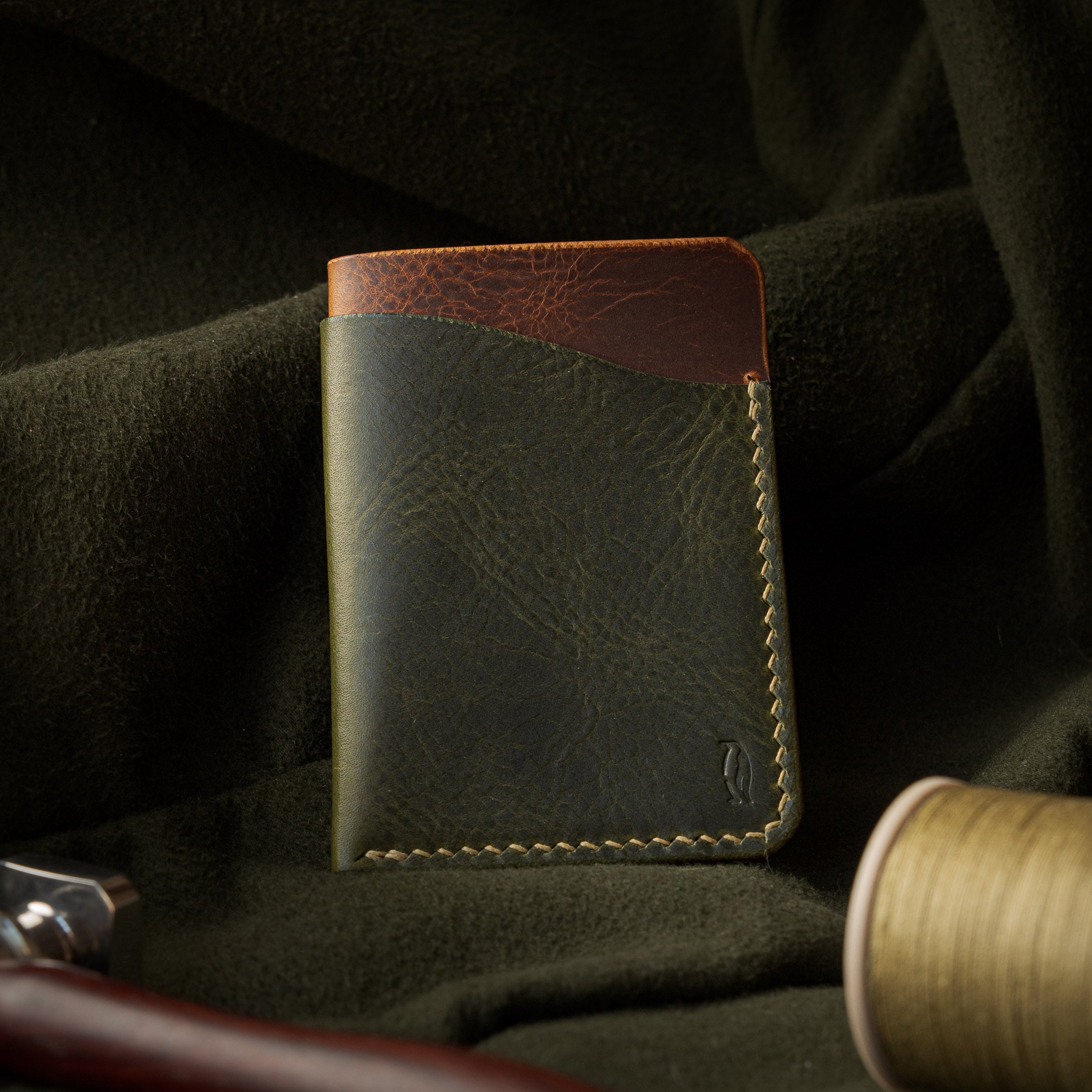Porte-cartes Iceberg - Vert olive & Cognac