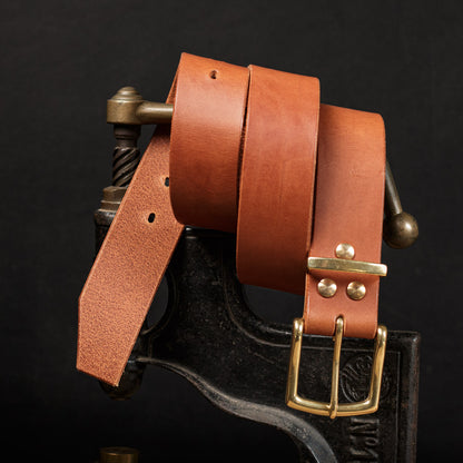 Ceinture 40mm en cuir de taureau Français, boucle et passant en laiton massif