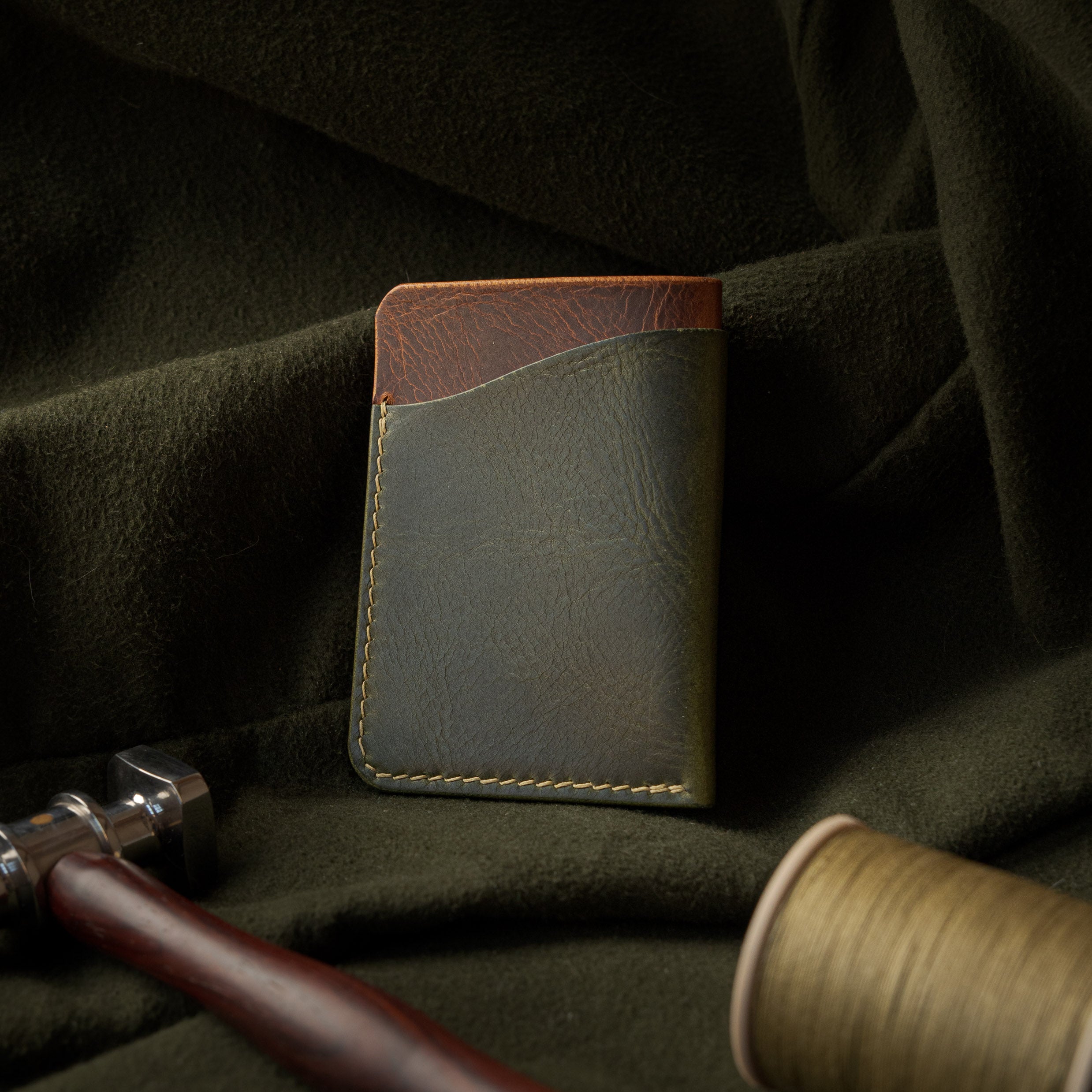 Porte-cartes Iceberg - Vert olive & Cognac