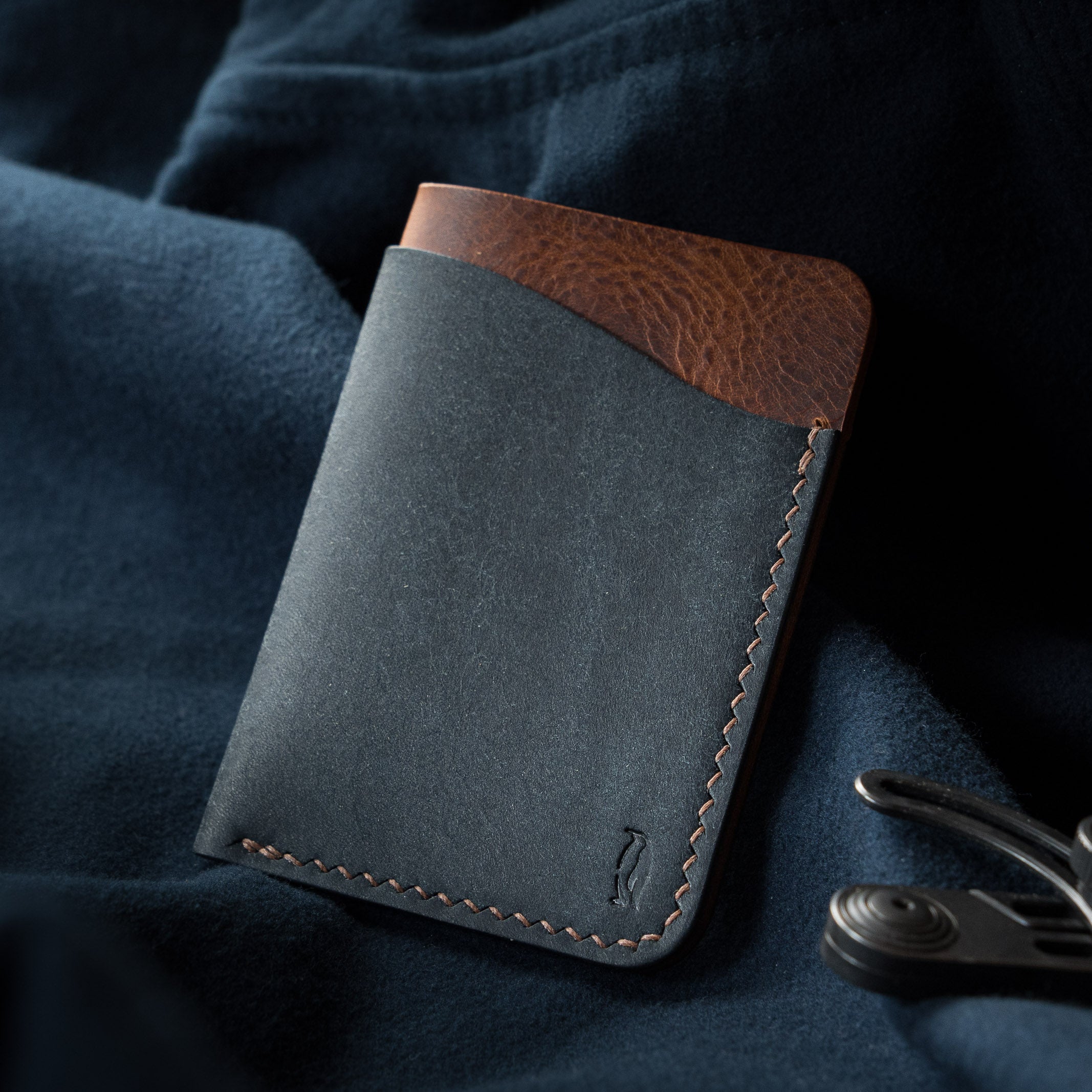 Iceberg Card Holder - Cognac Wax & Pueblo Marine