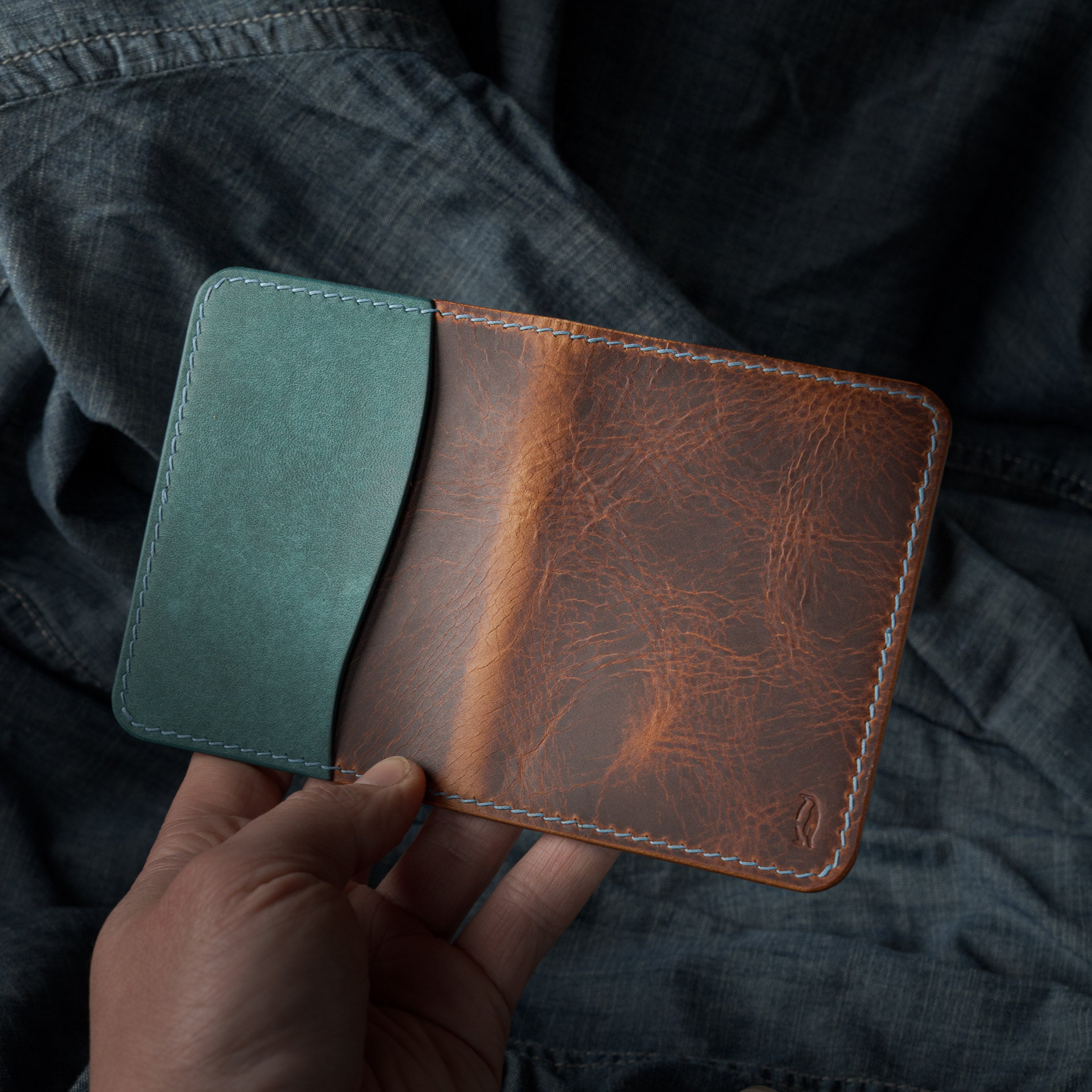 Banqise Wallet - Cognac Wax & Marine Pueblo