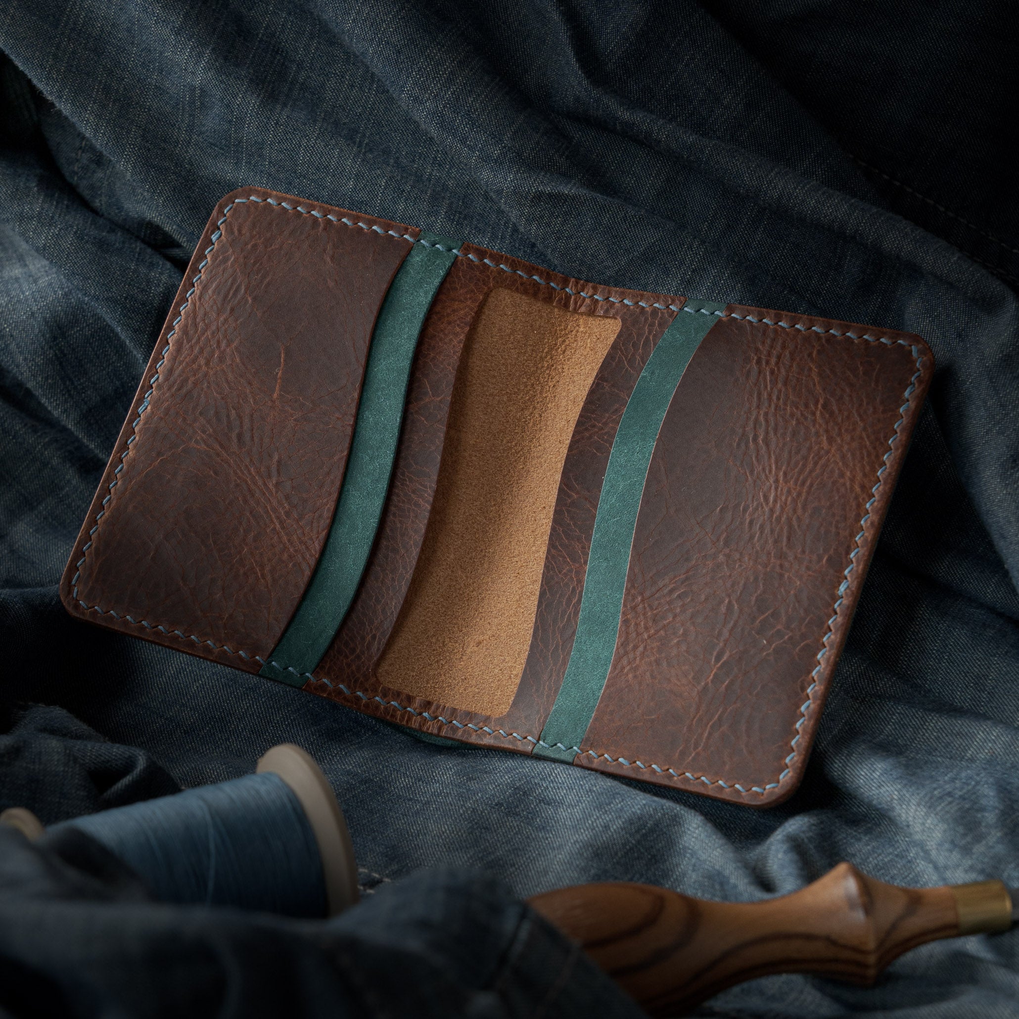 Royal Wallet - Cognac Wax & Marine Pueblo