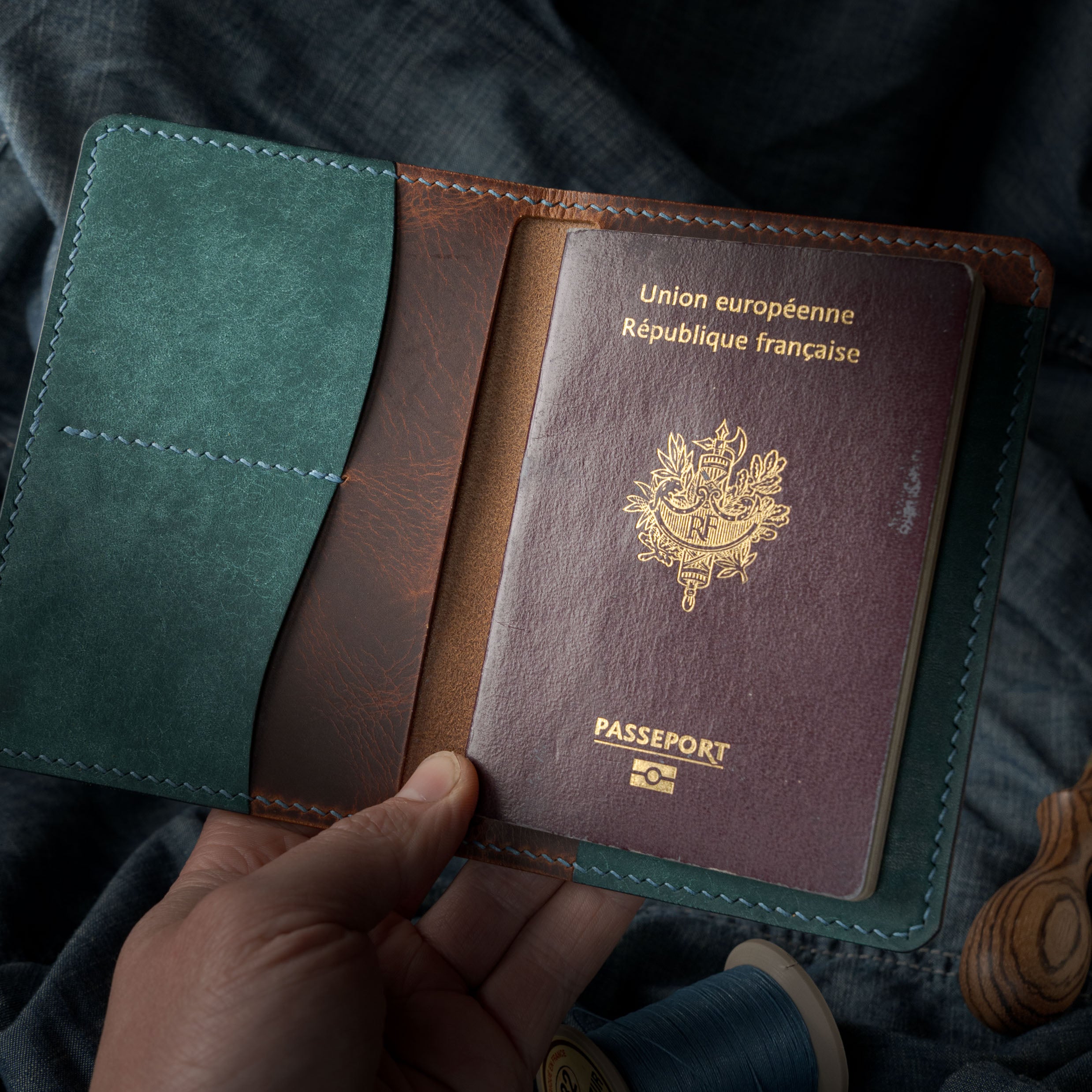 Astrolabe Passport Holder - Cognac Wax & Marine Pueblo