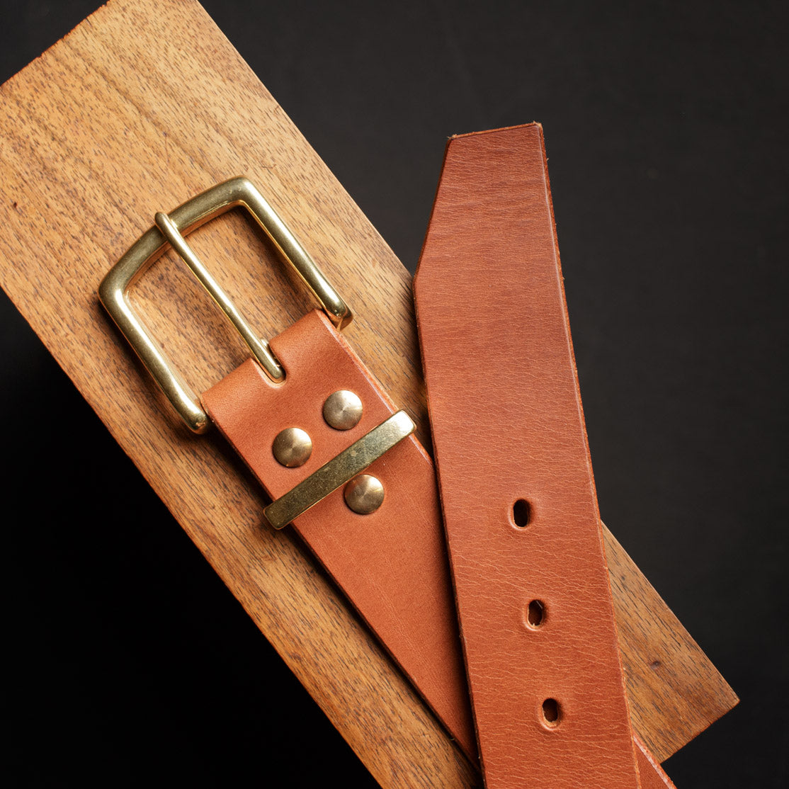 Ceinture 40mm en cuir de taureau Français, boucle et passant en laiton massif